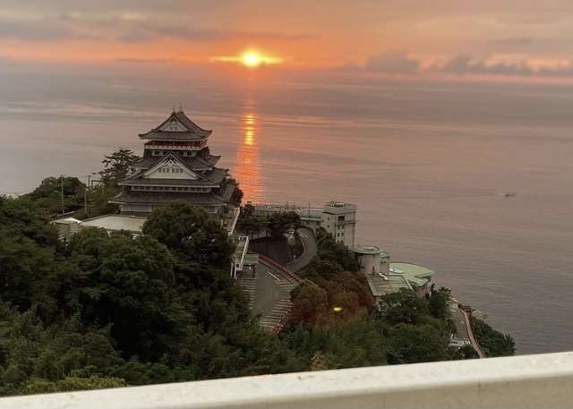熱海城の日の出です！綺麗ですねー！