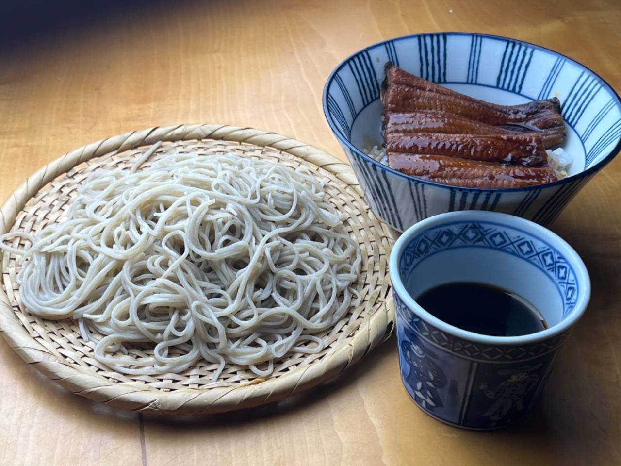 今週も三連休で熱海の街は大勢の観光客で溢れております。